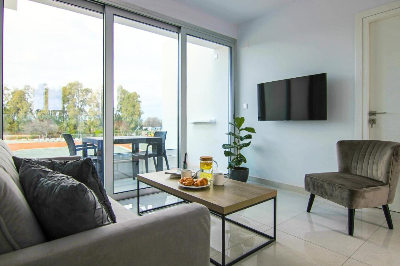 Phaedrus Living - Seaside Executive Flat Harbour 202 Daire Pafos Dış mekan fotoğraf