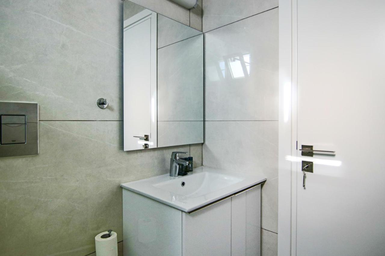 Phaedrus Living - Seaside Executive Flat Harbour 202 Daire Pafos Dış mekan fotoğraf
